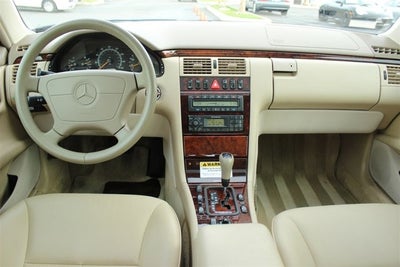 1999 Mercedes-Benz E320 Sedan