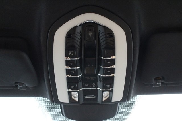 2014 Porsche Cayenne Diesel Platinum Edition