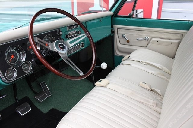1972 Chevrolet C10 Custom Deluxe Pickup